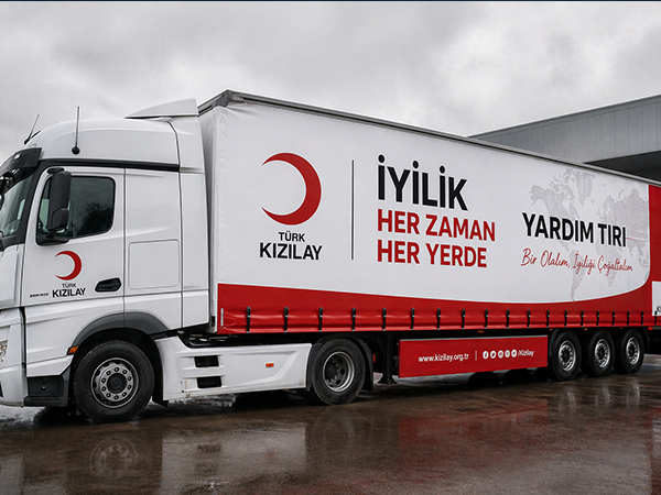 Kızılay Yardım Tırları
